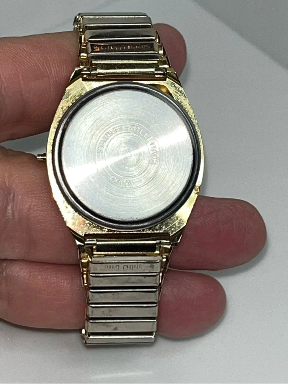 Vintage Meridian Men’s Digital Watch- Twist Flex Band: Works 100% New Battery -